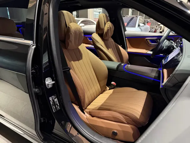 Mercedes-Benz E-Class — Фото автомобиля 13