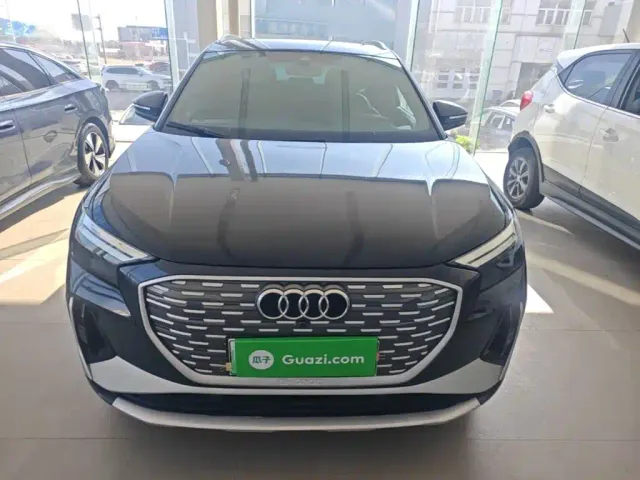 Audi Q4 e-tron — Фото автомобиля 2