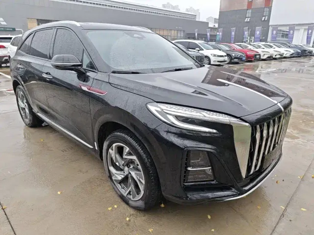 Hongqi HS3 PHEV — Фото автомобиля 3
