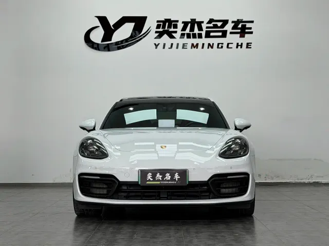 Porsche Panamera — Фото автомобиля 2