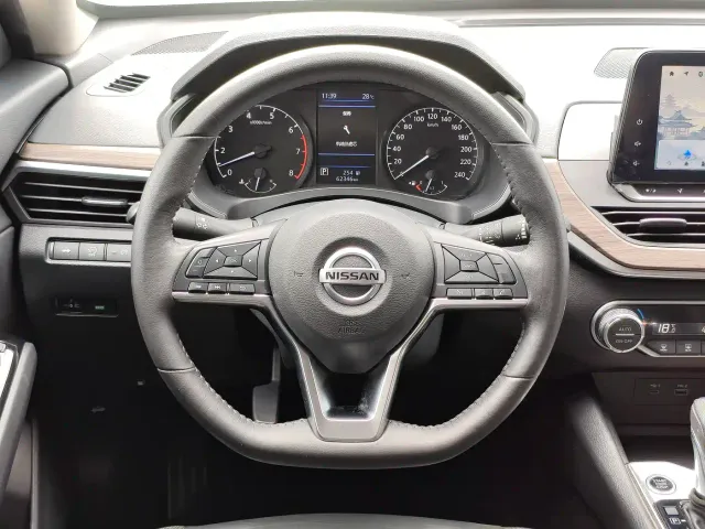 Nissan Teana — Фото автомобиля 21