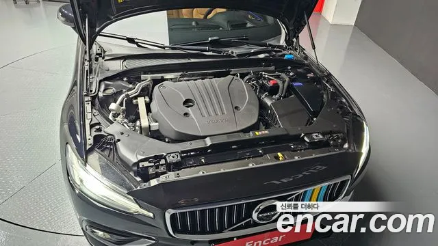 Вольво S60 S60 третьего поколения B5 Inscription — Фото автомобиля 6