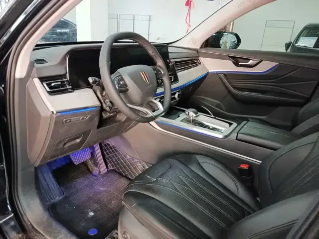 Hongqi HS5 — Фото автомобиля 7