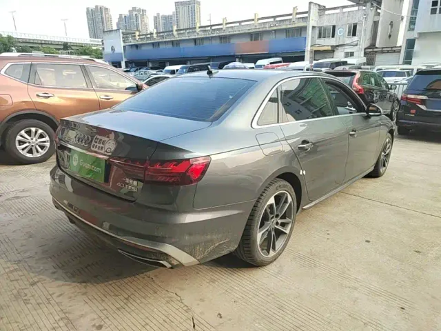 Audi A4L — Фото автомобиля 6