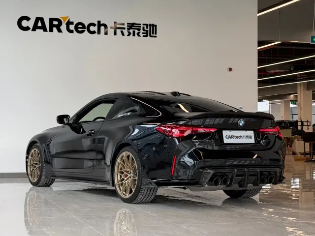 BMW M4 — Фото автомобиля 6