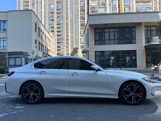 BMW 3 Series — Фото автомобиля 19