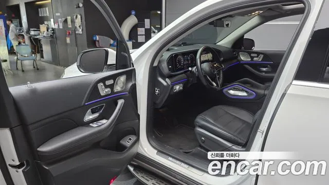 Mercedes-Benz GLE-Class — Фото автомобиля 10