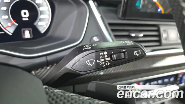 Audi SQ5 FY — Фото автомобиля 29