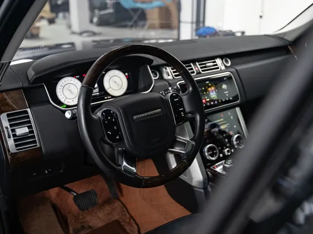 Land Rover Range Rover — Фото автомобиля 7