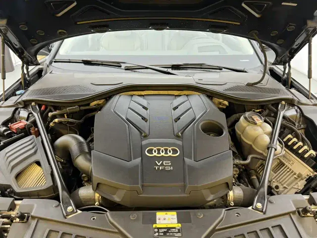 Audi A8 — Фото автомобиля 11