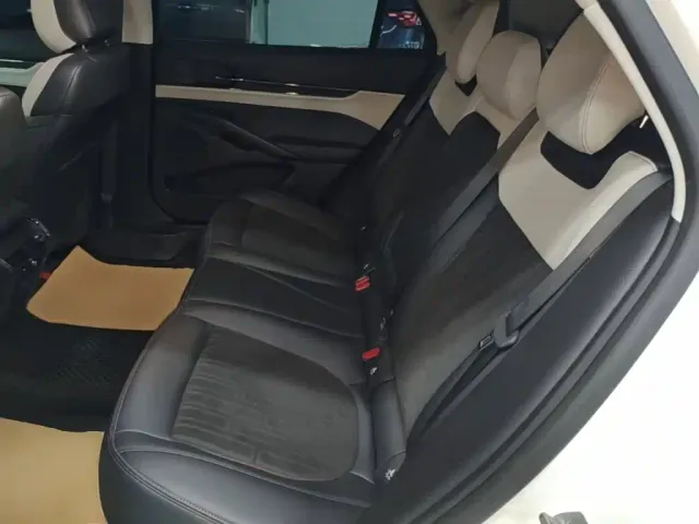Ford Mondeo — Фото автомобиля 16