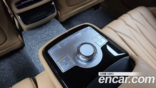 Genesis G80 Бензин 2.5 турбо AWD — Фото автомобиля 9
