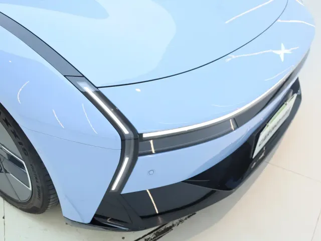Xpeng P7 — Фото автомобиля 27