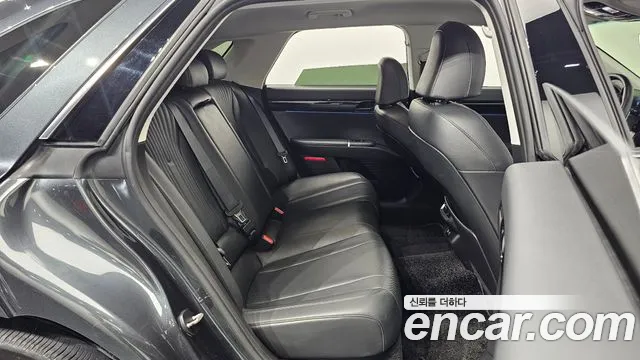 Hyundai Grandeur Grandeur (GN7) — Фото автомобиля 21