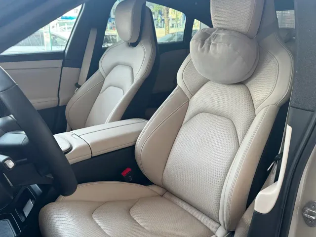 Xiaomi SU7 — Фото автомобиля 7