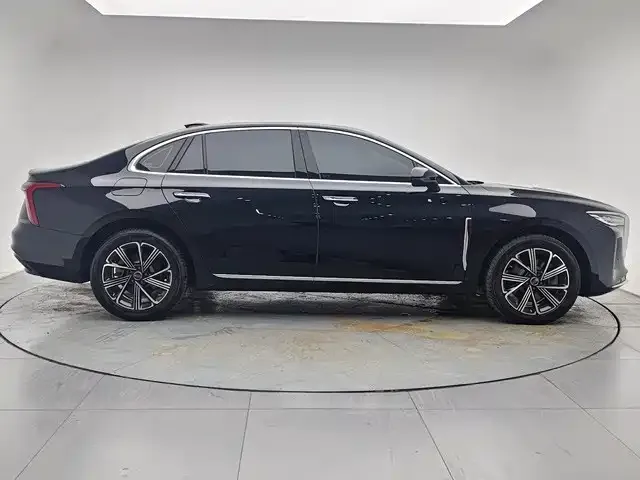 Hongqi H5 PHEV — Фото автомобиля 8