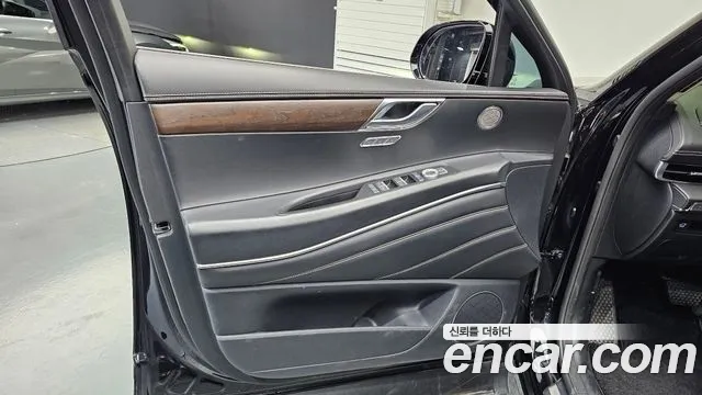 Genesis GV80 — Фото автомобиля 12