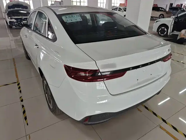 Geely Geometry A — Фото автомобиля 22