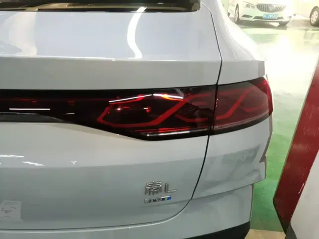 BYD Qin L — Фото автомобиля 7