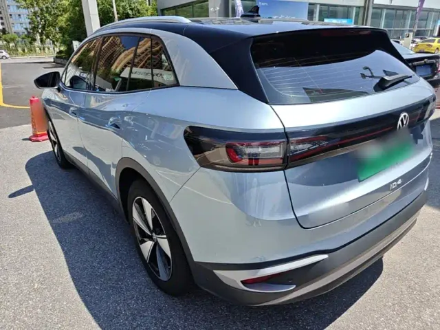 Volkswagen ID.4 X — Фото автомобиля 4