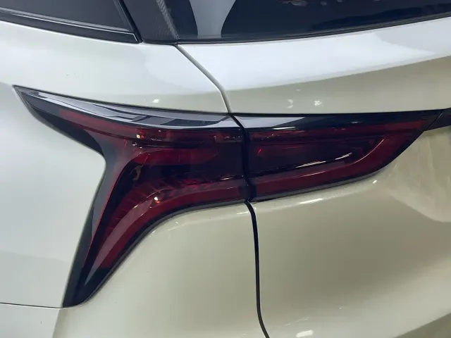 Changan CS75 Plus — Фото автомобиля 12