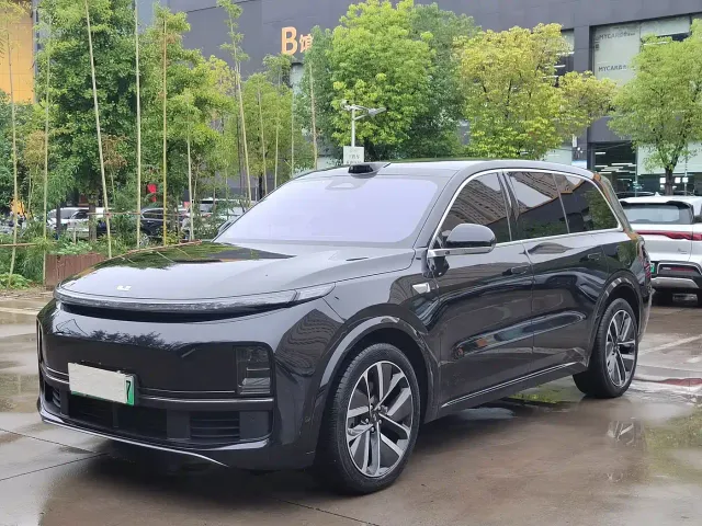 Фотография автомобиля — Li Auto L9
