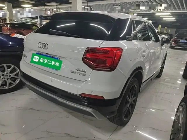 Audi Q2L — Фото автомобиля 6