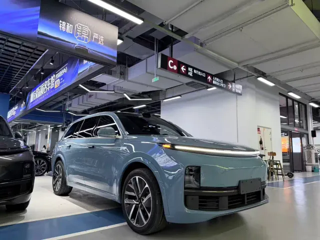 Li Auto L9 — Фото автомобиля 3