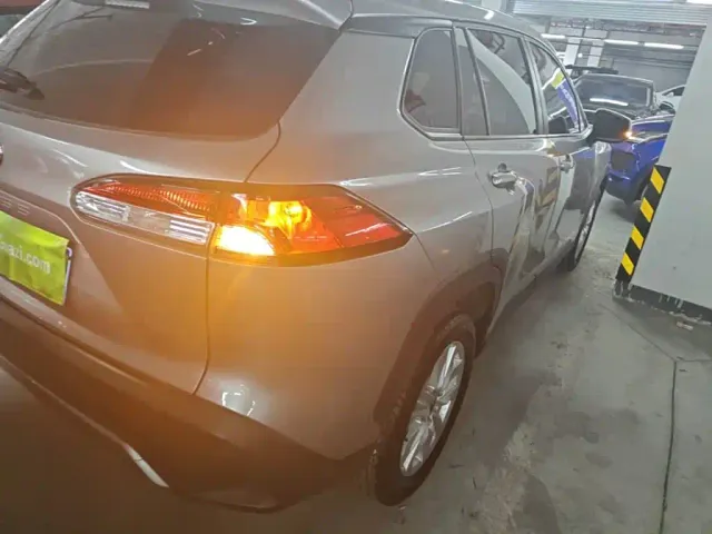 Toyota Corolla Cross — Фото автомобиля 7