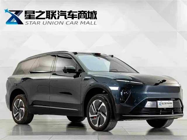 Nio ES8 — Фото автомобиля 5