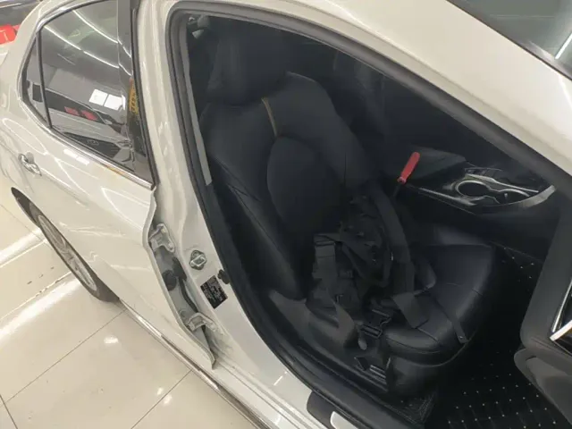 Toyota Camry — Фото автомобиля 24