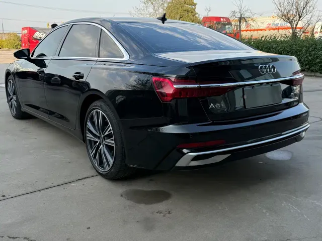Audi A6L — Фото автомобиля 9