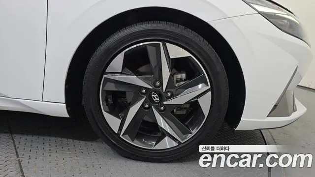 Hyundai Avante CN7 — Фото автомобиля 21