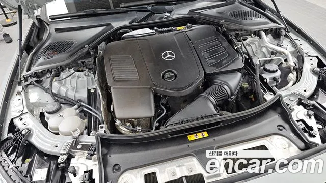 Mercedes-Benz E-Class W214 — Фото автомобиля 9