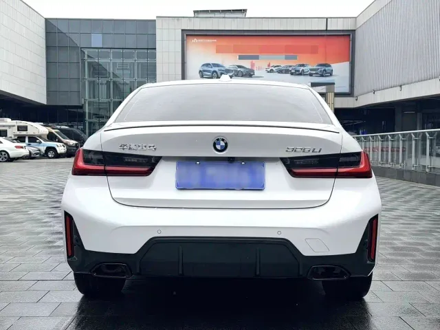 BMW 3 Series — Фото автомобиля 16
