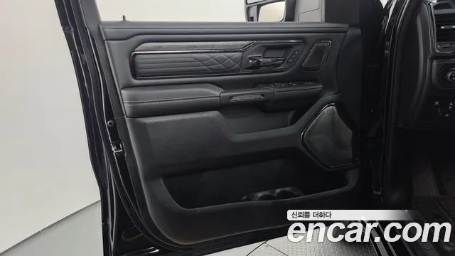 Dodge Ram Pickup — Фото автомобиля 13