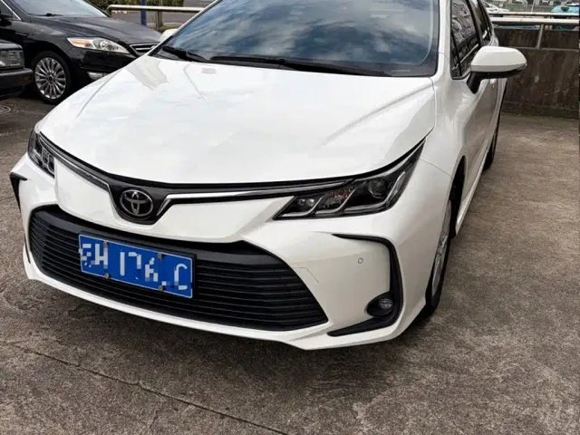 Фотография автомобиля — Toyota Corolla