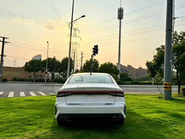 Chery Arrizo 8 — Фото автомобиля 5