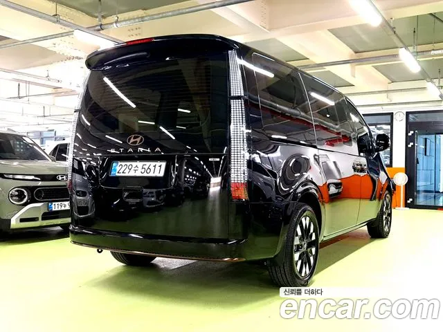 Hyundai Staria Staria — Фото автомобиля 2