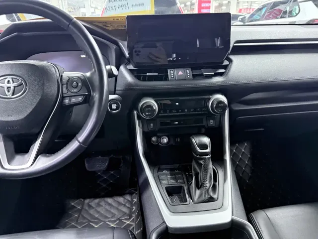 Toyota Wildlander — Фото автомобиля 15