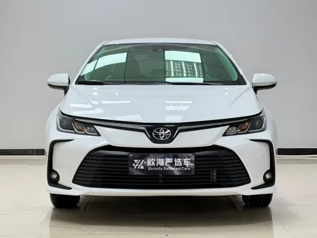 Toyota Corolla — Фото автомобиля 2