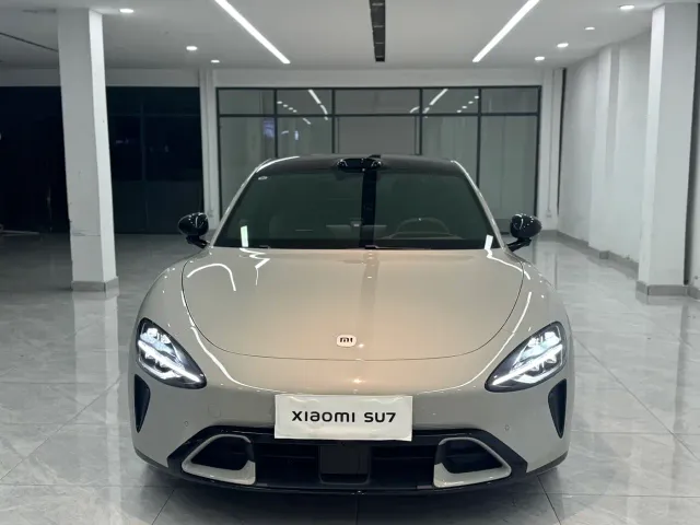 Xiaomi SU7 — Фото автомобиля 2