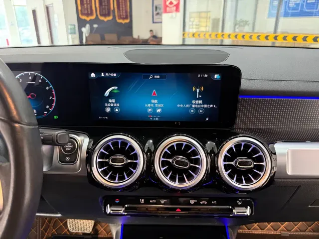 Mercedes-Benz GLB-Class — Фото автомобиля 14