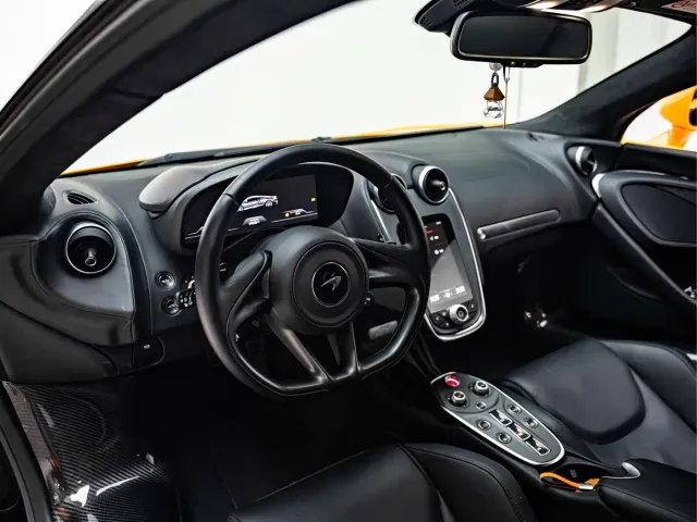 McLaren GT — Фото автомобиля 10
