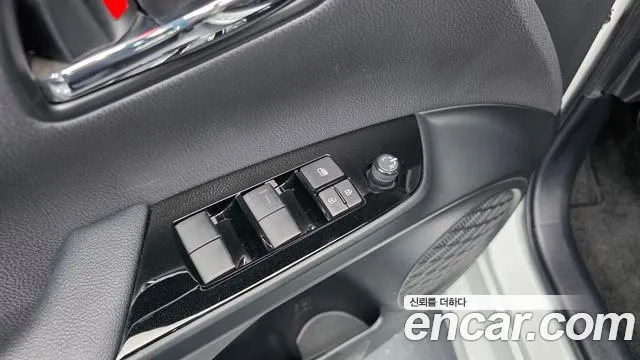 Toyota Prius — Фото автомобиля 19