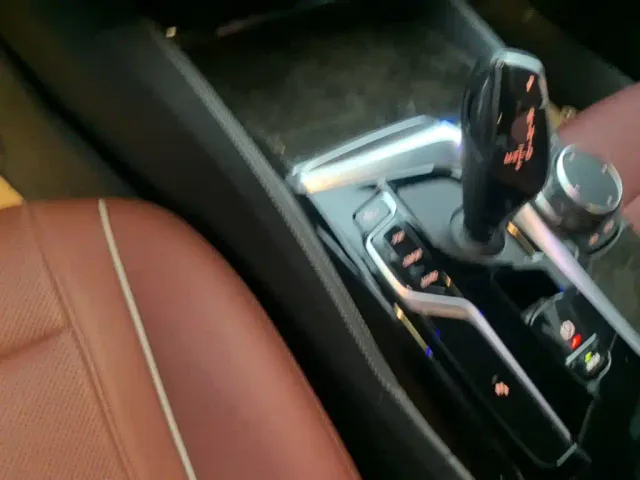 BMW 5 Series — Фото автомобиля 13