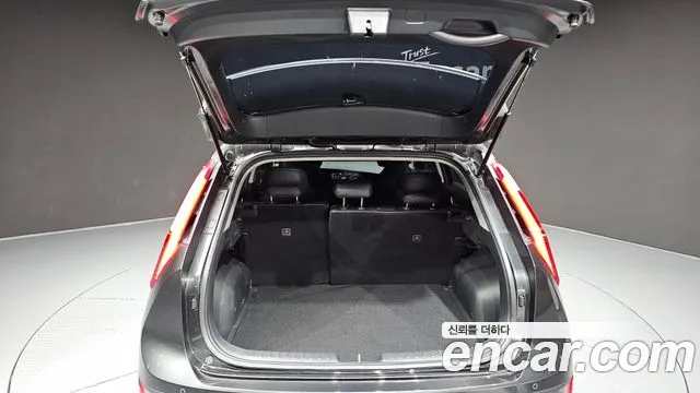 Kia Niro The All New Niro Trendy — Фото автомобиля 19