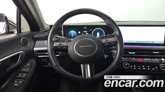 Hyundai Sonata — Фото автомобиля 18