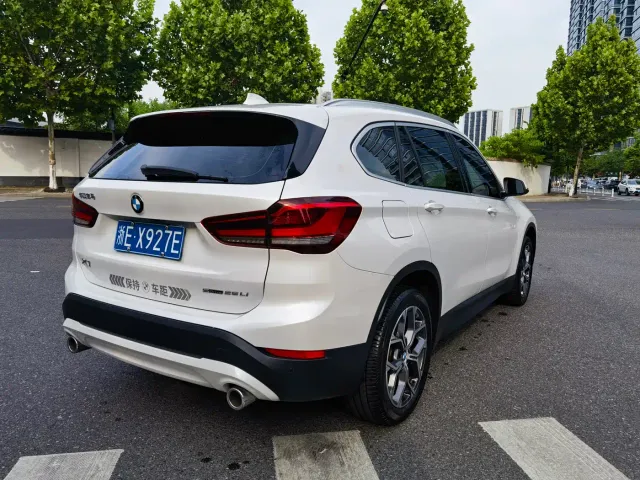 BMW X1 — Фото автомобиля 4