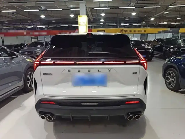 Geely Boyue — Фото автомобиля 5